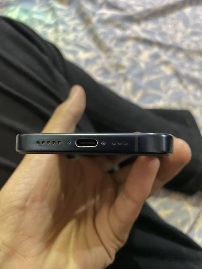 Apple iPhone 15 Pro 1