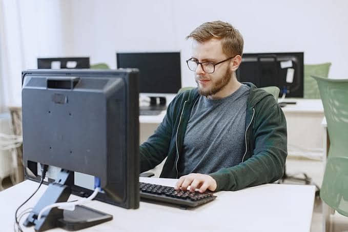 Computer Operator + Graphic Design 0