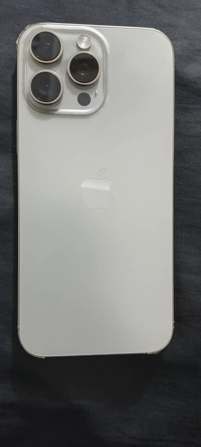 Apple iPhone 16 Pro Max