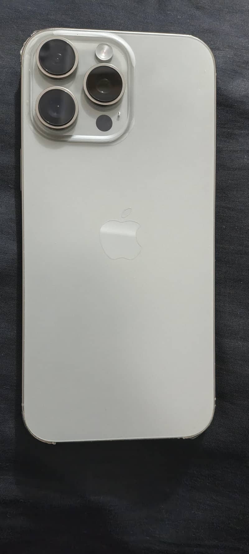 Apple iPhone 16 Pro Max 0