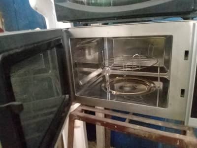 micro wave oven10/10 condition