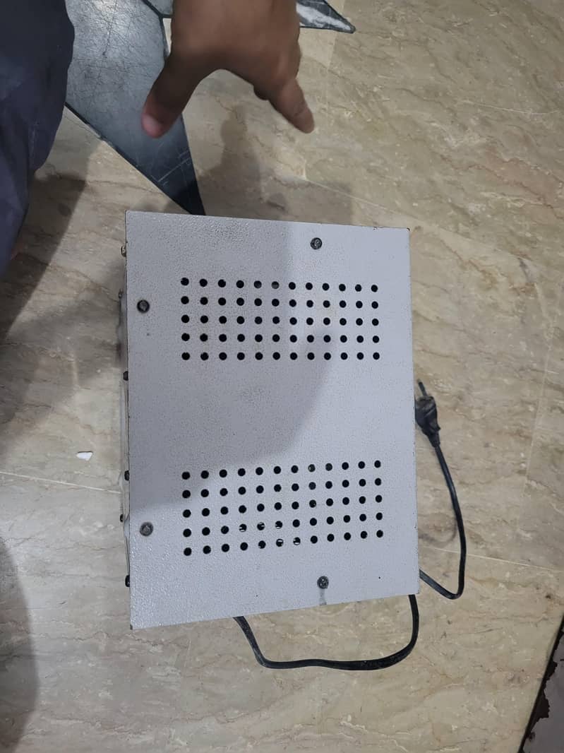 Power Solution 1000 VA Automatic Voltage Regulator (Stabilizer) 2