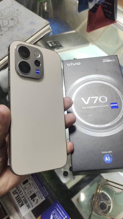 vivo v70 12 512 10 by 10 very good mobile ziss lenz