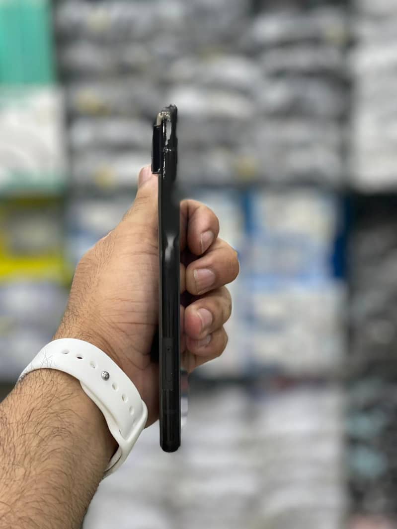 Google Pixel 6 4