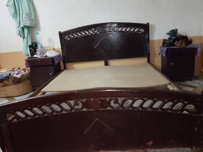 King size bed