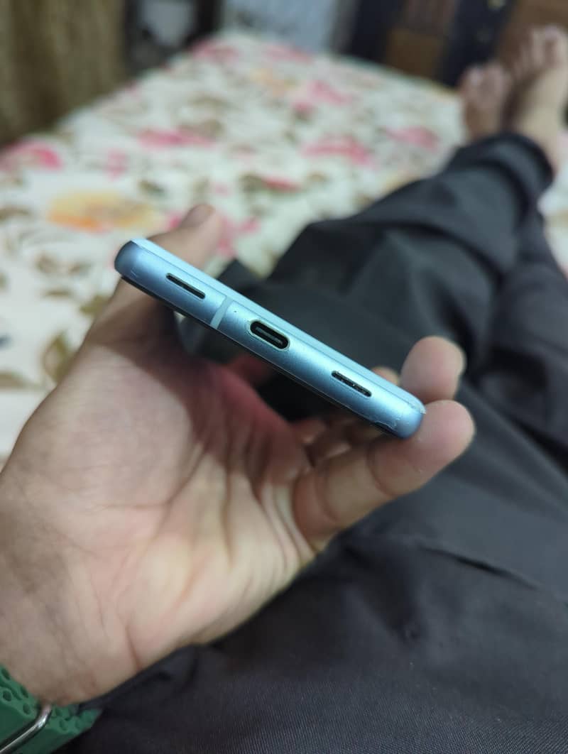 Google Pixel 7a 1