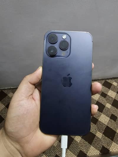 14 Pro Max