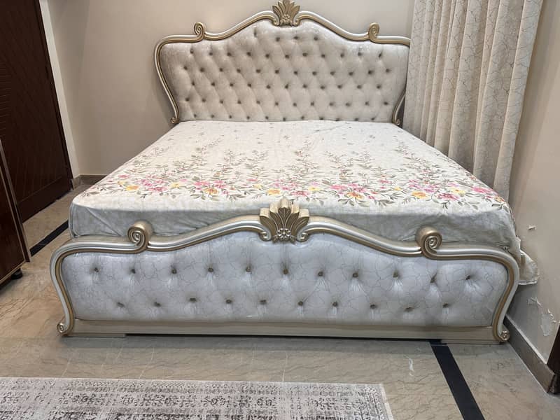 Beds with side table 6