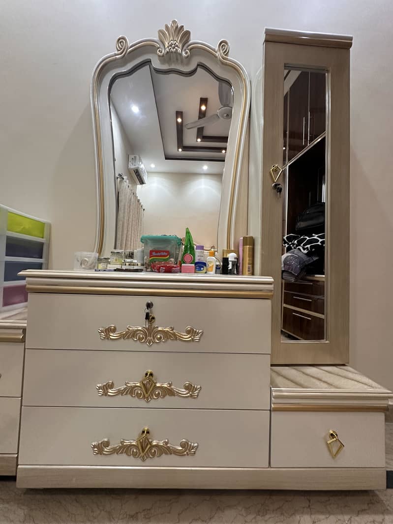 Beds with side table 11