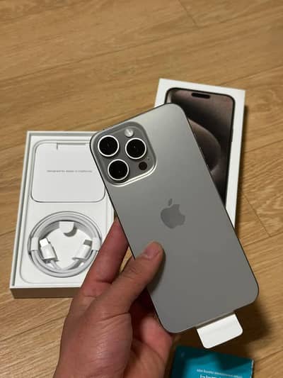 i Phone 8plus, 11,12,13,14,15 pro max on instalment Whatsap 3224144692