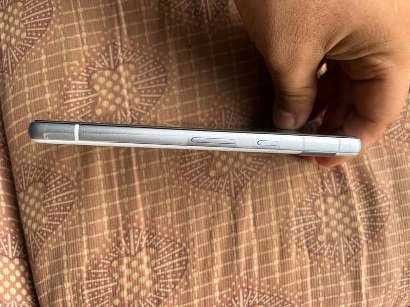 Google Pixel 7a 2