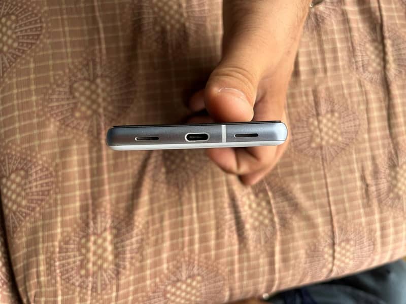 Google Pixel 7a 3