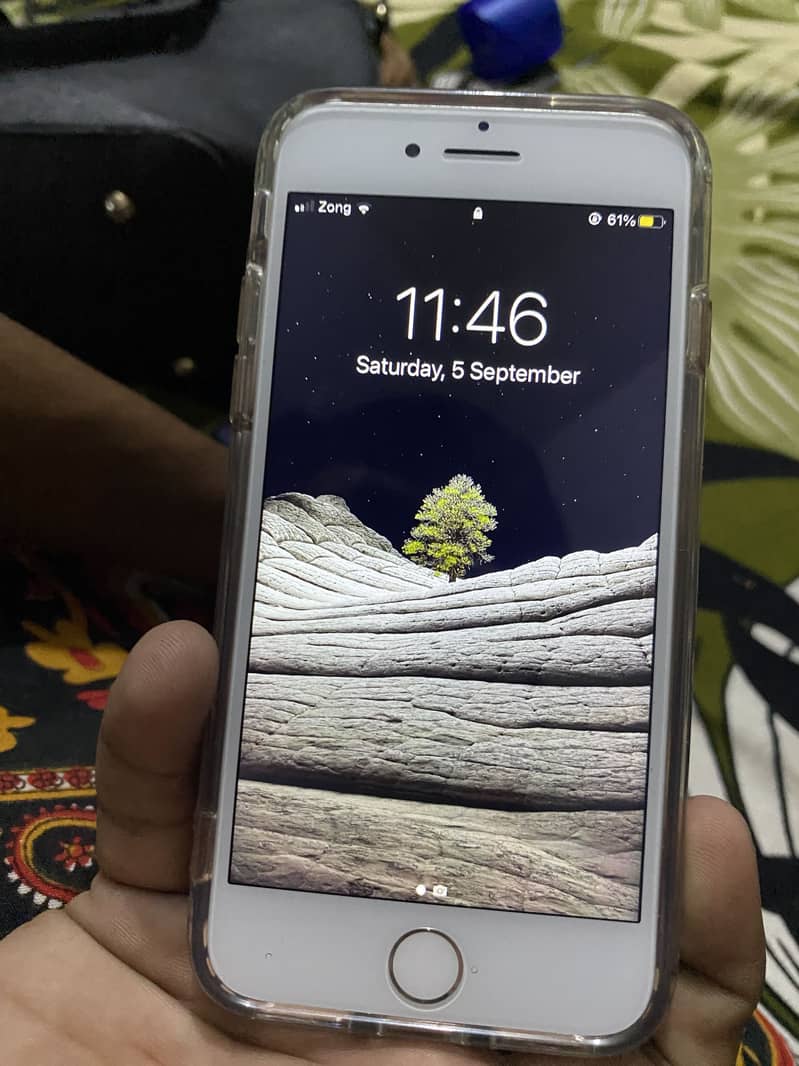 Apple iPhone 7 1