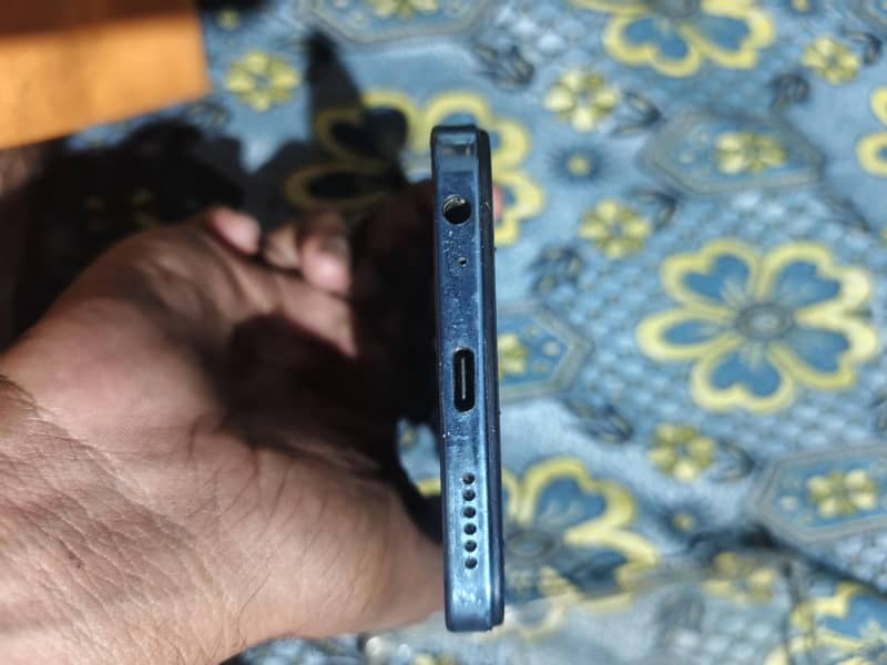 Tecno Spark 20 4