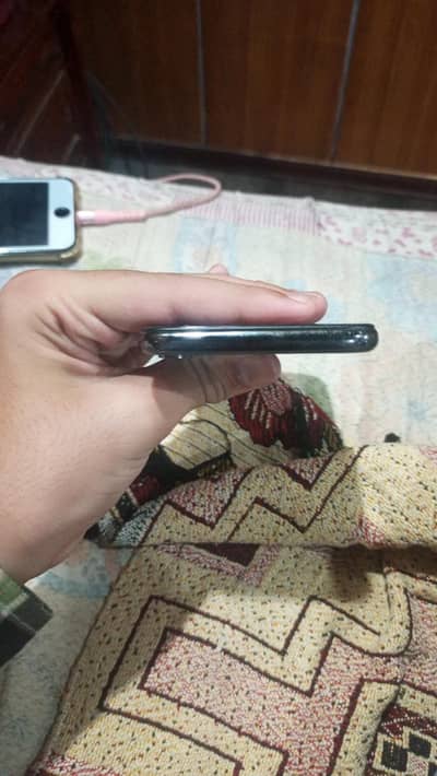 Apple iPhone X Kam rate me le jao urgent sell