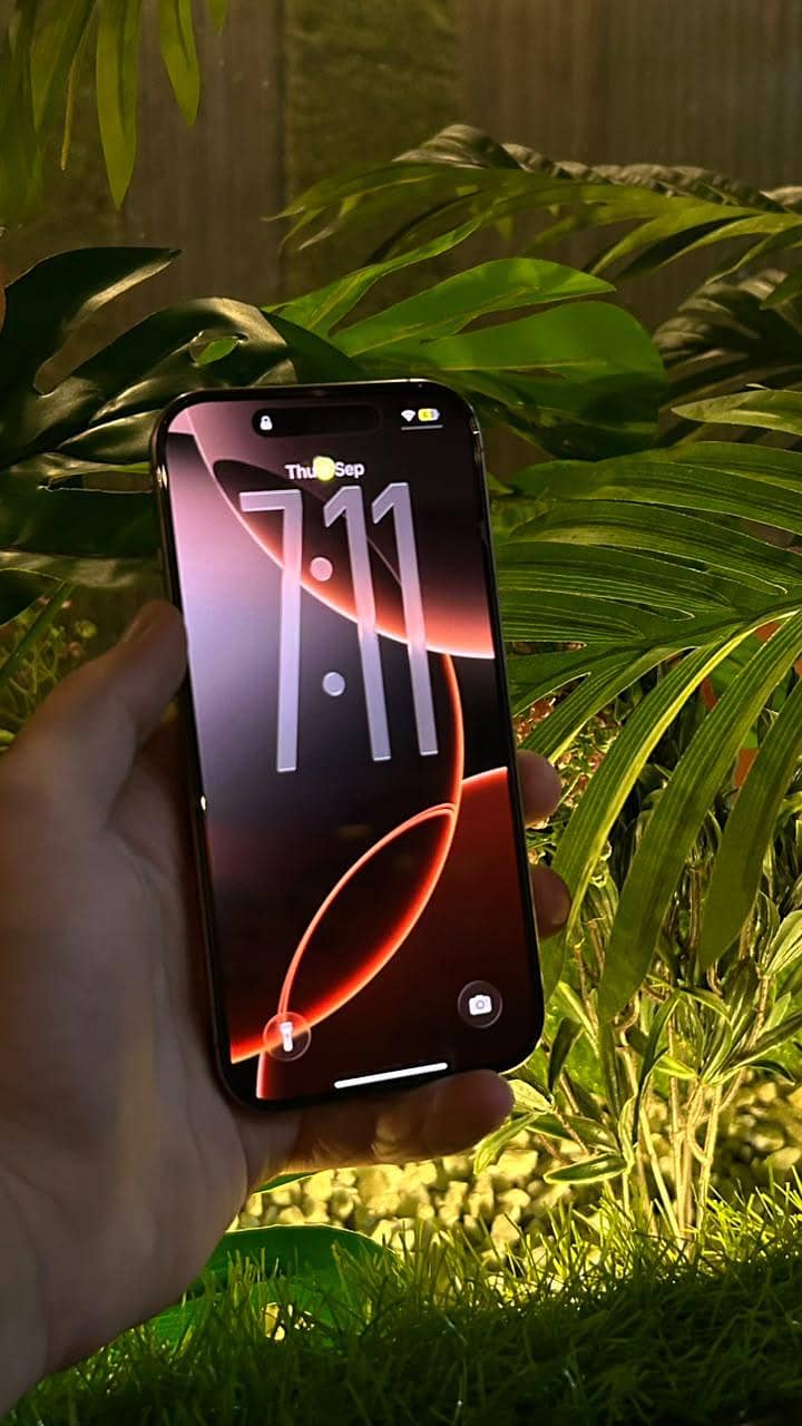 Apple iPhone 16 Pro 5