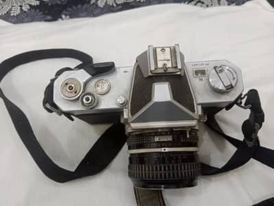 Antique Nikon Nikkormat Japan, 35mm SLR Film Camera, FT2 or FTN Model.