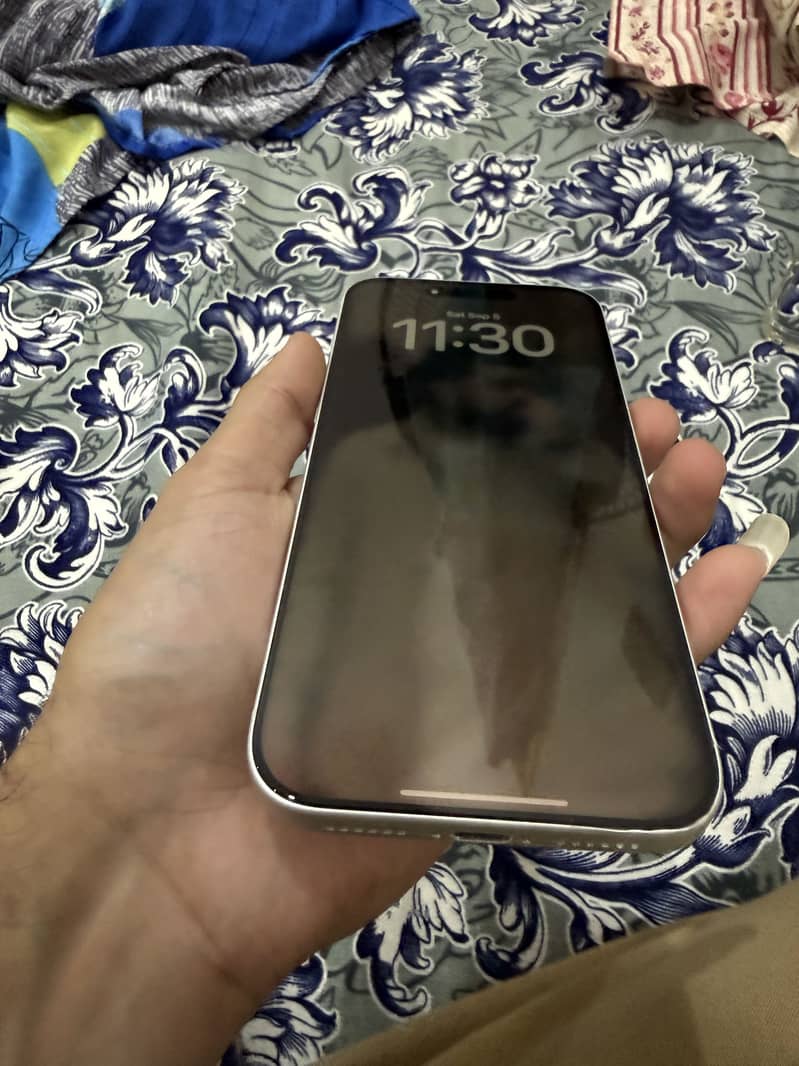Apple iPhone 17 Pro Max 4