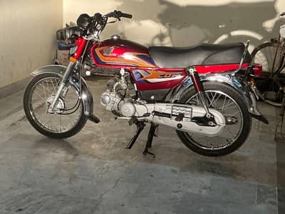 Honda CD70 Red colour for Sale