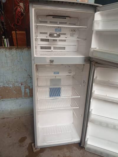 Hitachi freezer 03022881959