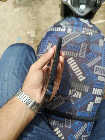 Infinix Hot 30 Play 4gb 128gb  all ok