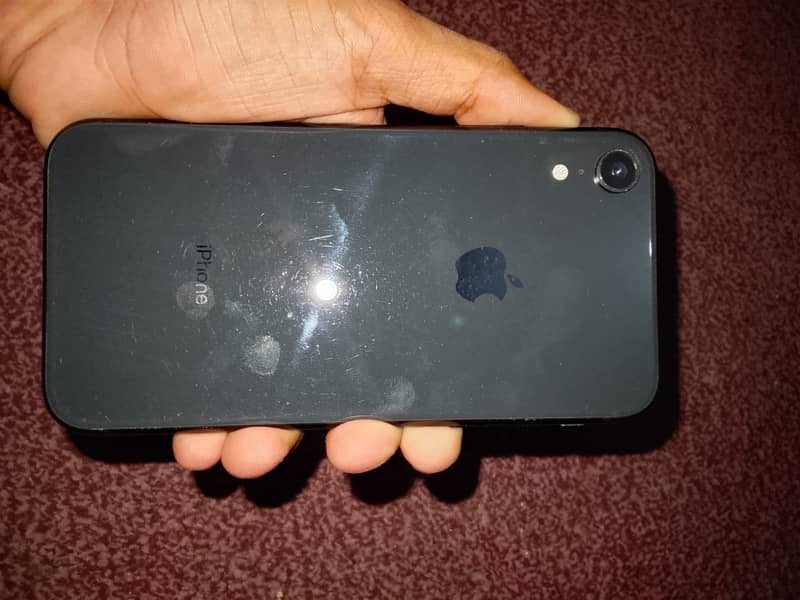 Apple iPhone XR 4