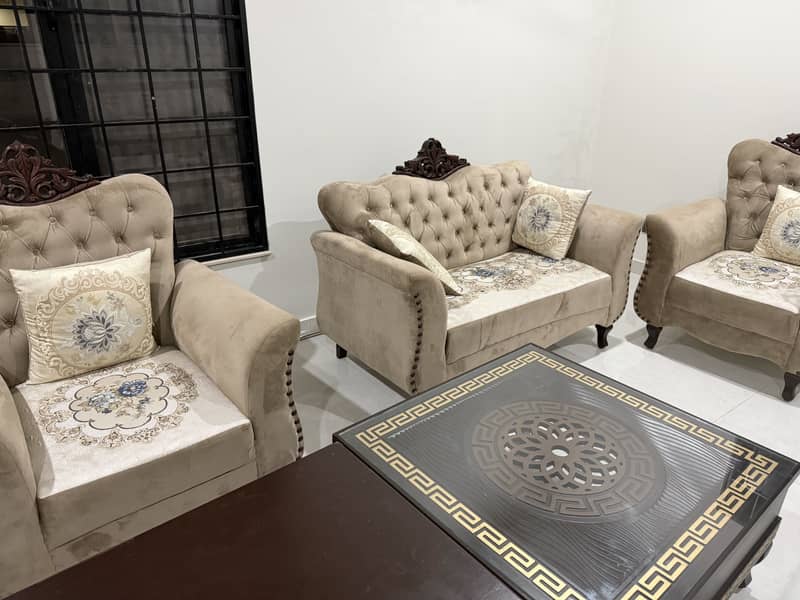 7 seater sofa set with table 0