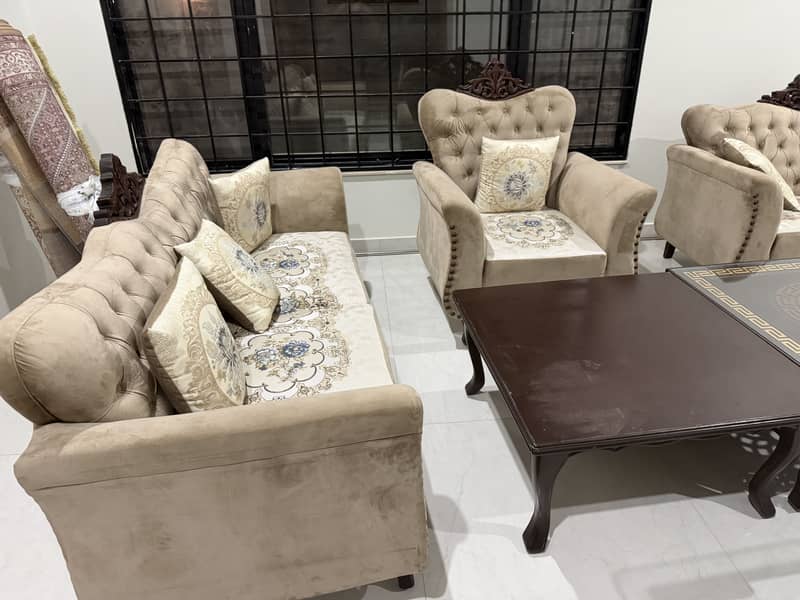 7 seater sofa set with table 1