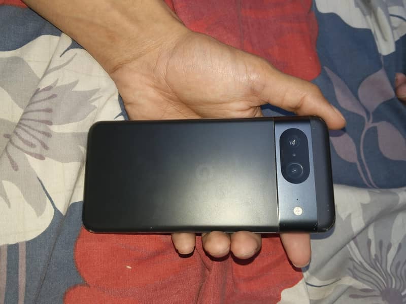 Google Pixel 8 1
