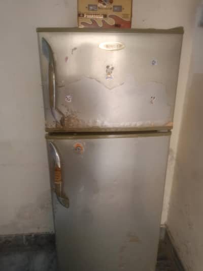 frizer for sale Singer company.