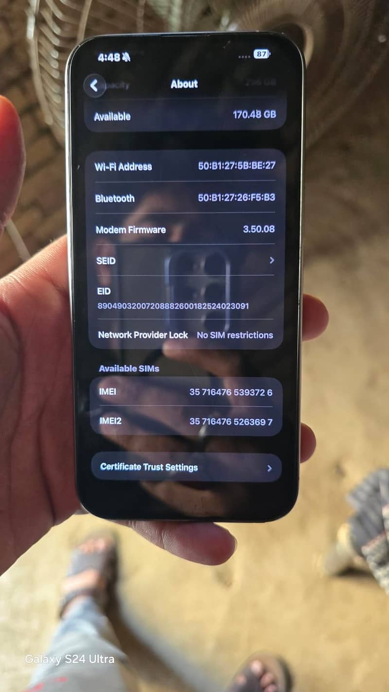 Apple iPhone 15 Pro Max 3