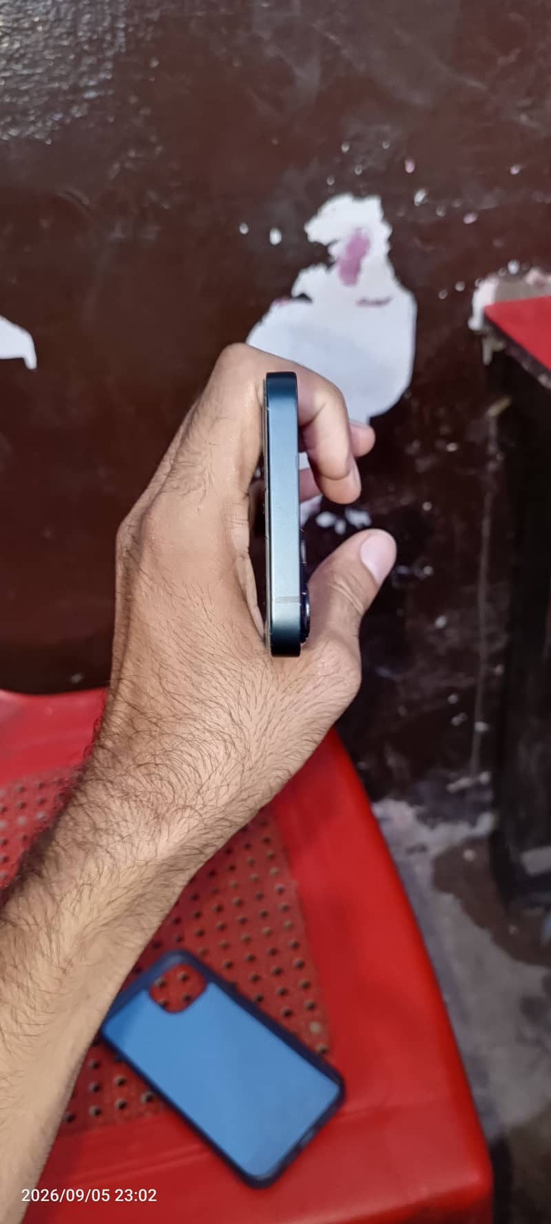 Apple iPhone 13 8