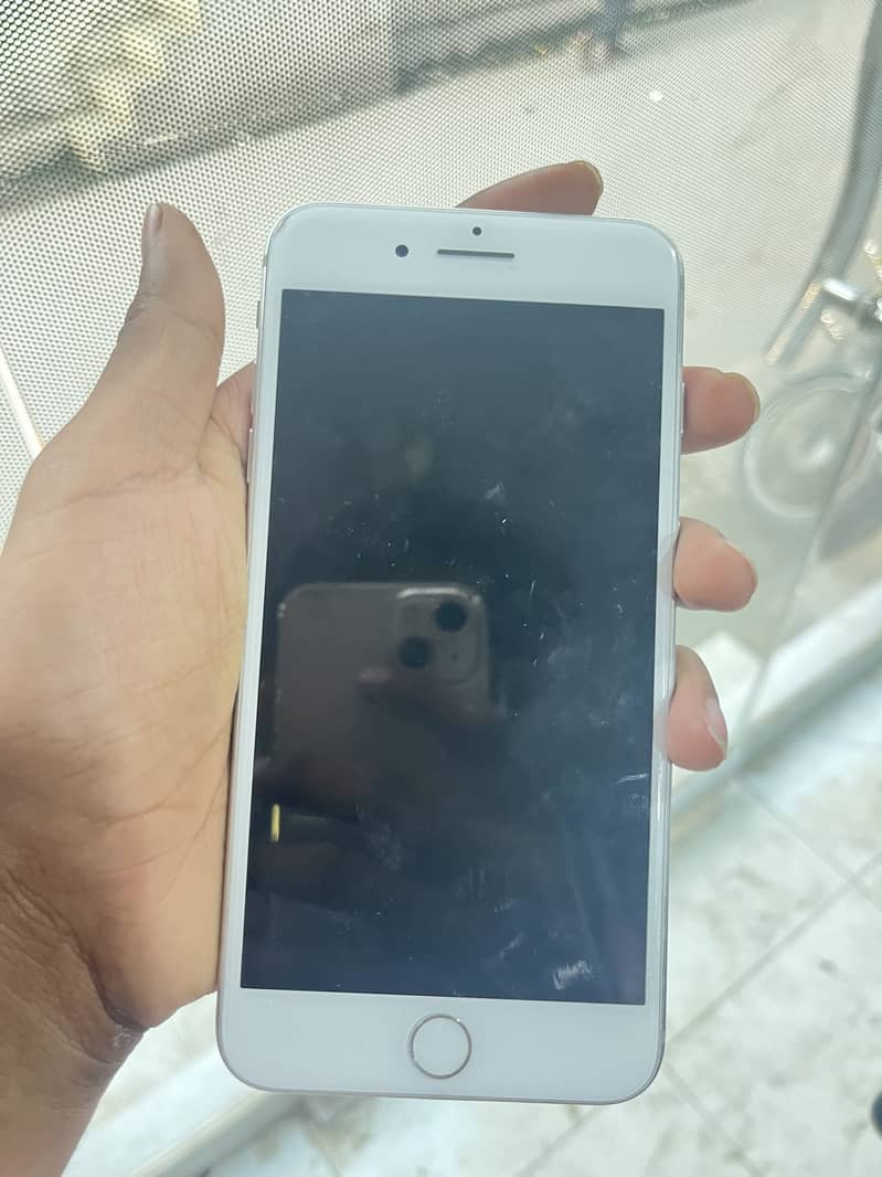 Apple iPhone 7 Plus 3