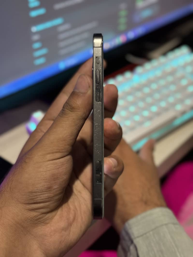 Apple iPhone 12 Pro 0