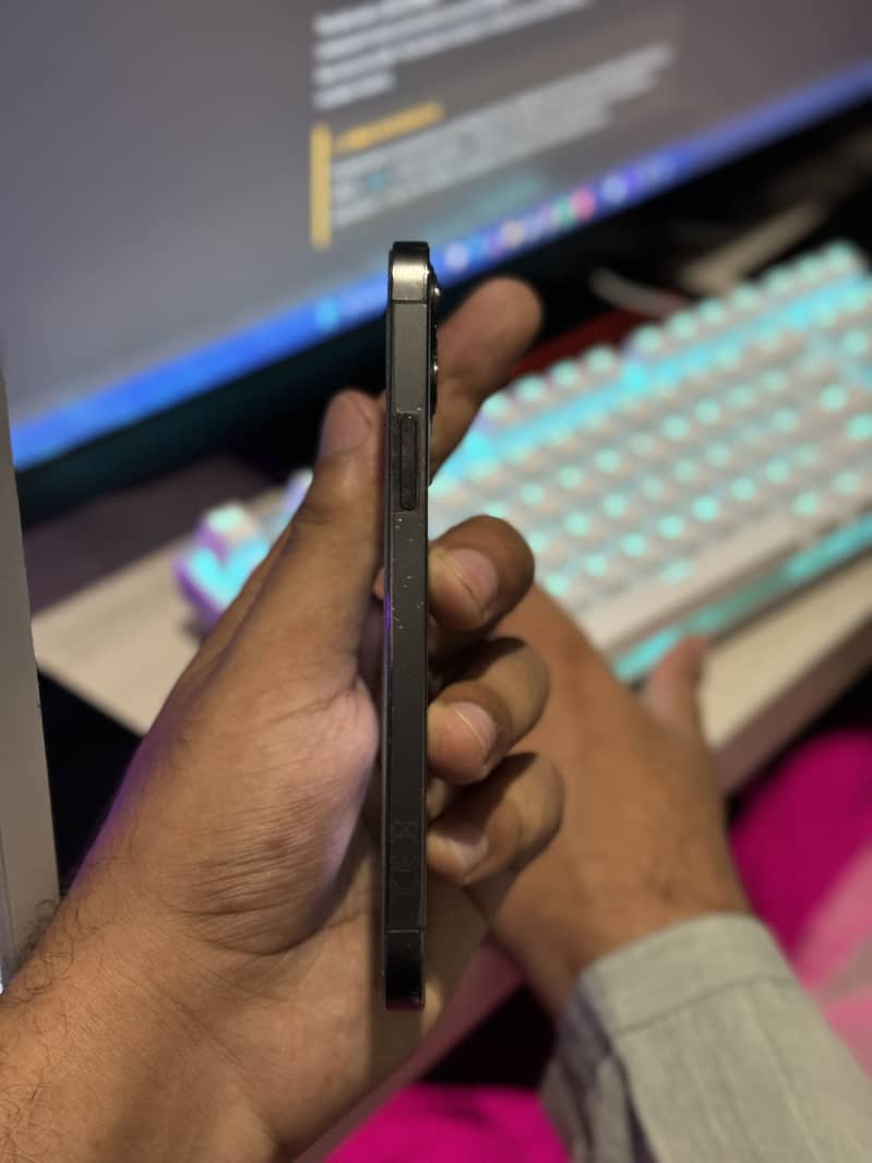 Apple iPhone 12 Pro 2