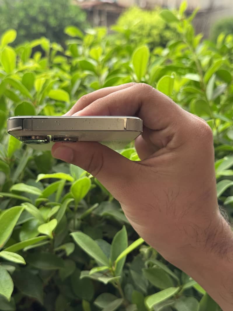 Apple iPhone 14 Pro Max 4
