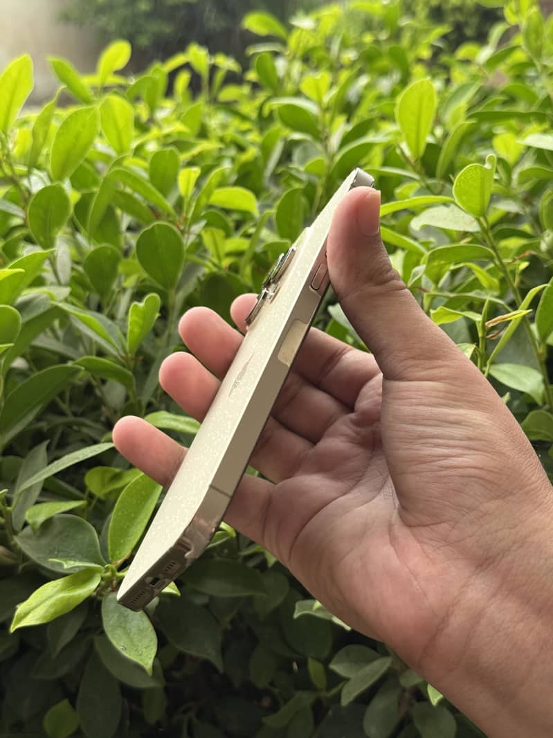 Apple iPhone 14 Pro Max 5