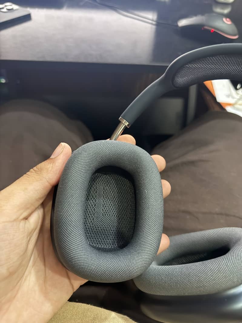 AirPod max 1