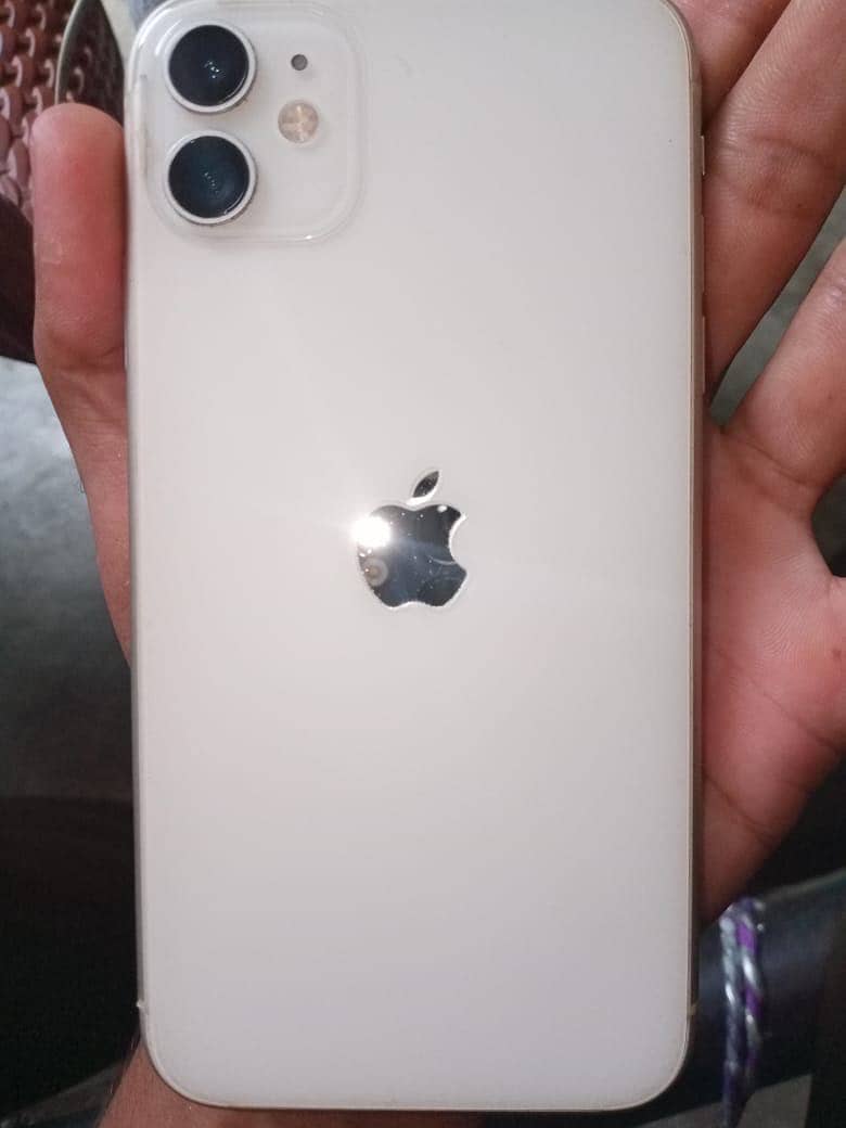 Apple iPhone 11 0