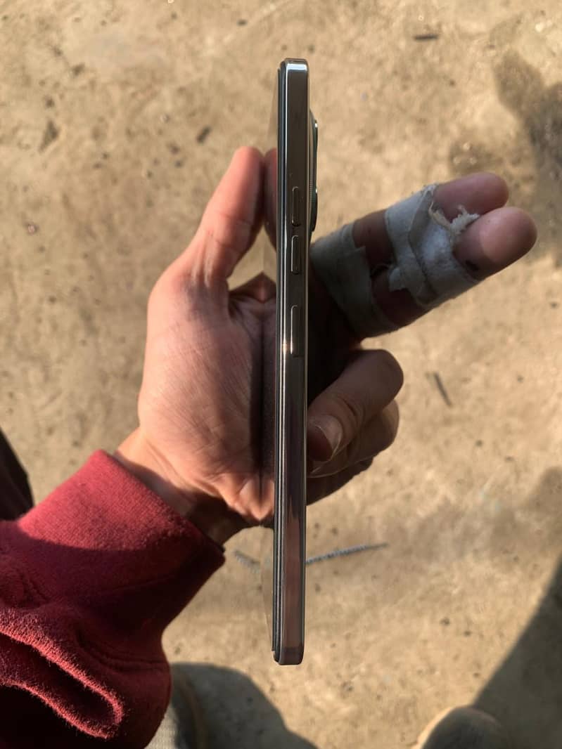 Tecno SPARK 30 Pro 2