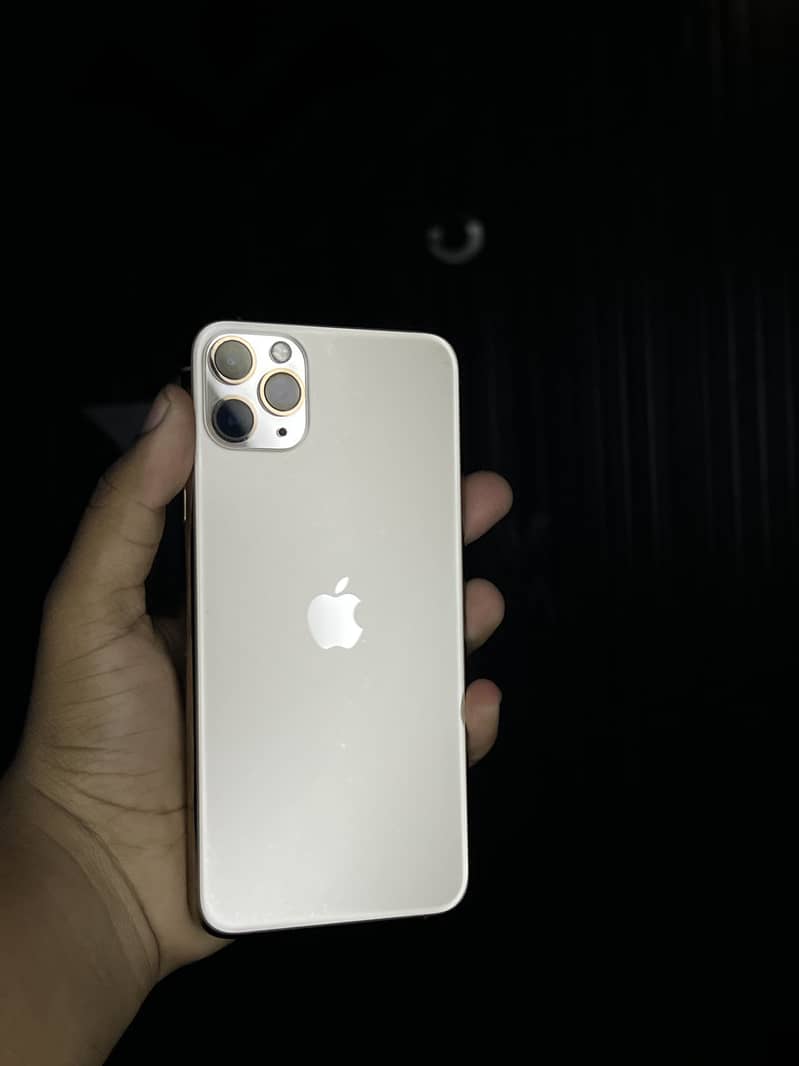 Apple iPhone 11 Pro Max 0