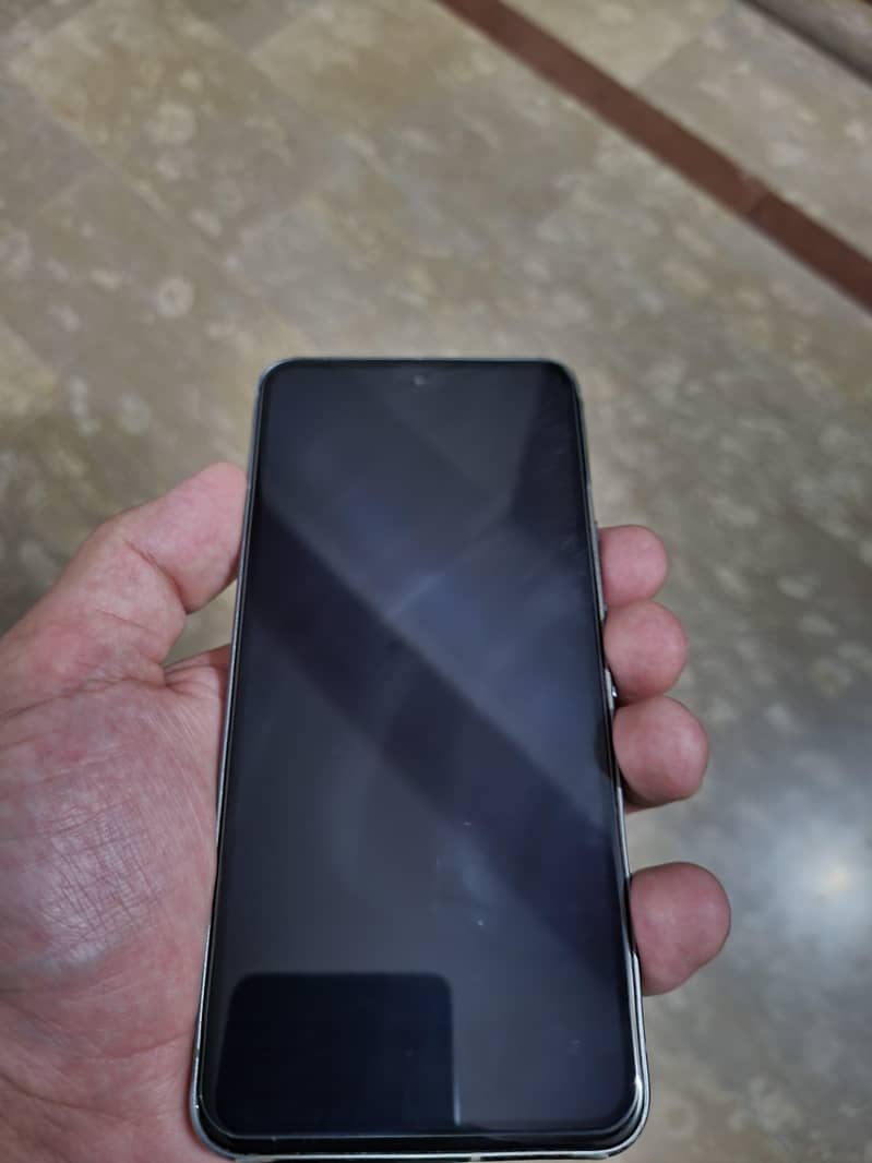 Google Pixel 8 4