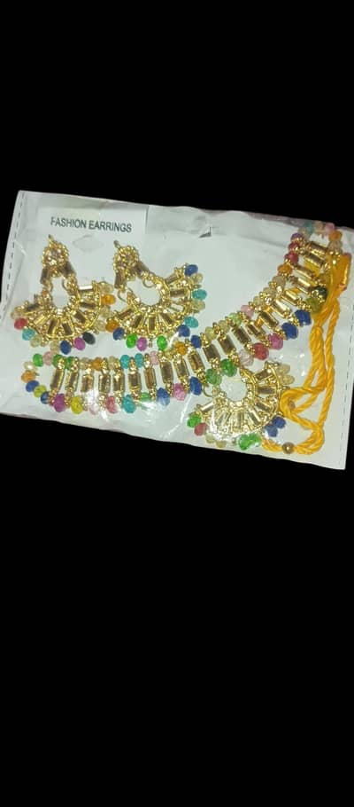 Title: Multicolor Choker Set