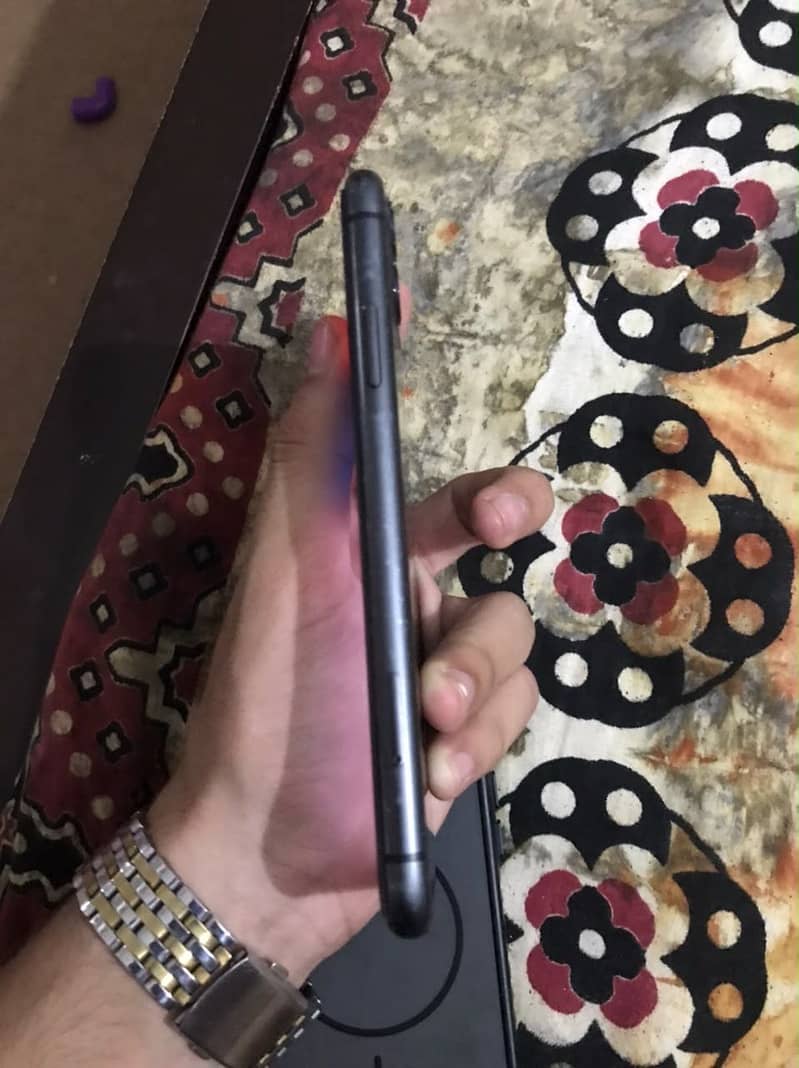 Iphone 11 4