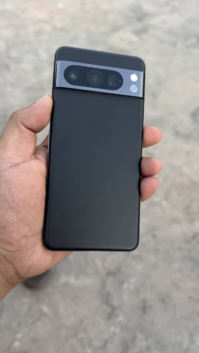 Google Pixel 8 Pro