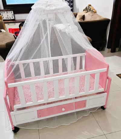 Baby Cot Pink color