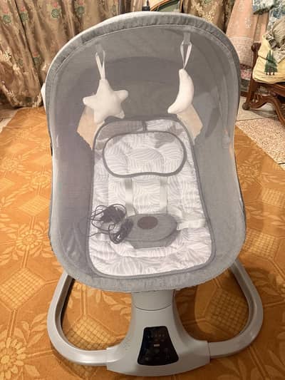 Kidilo Baby Swing Like New (used only 1 day)