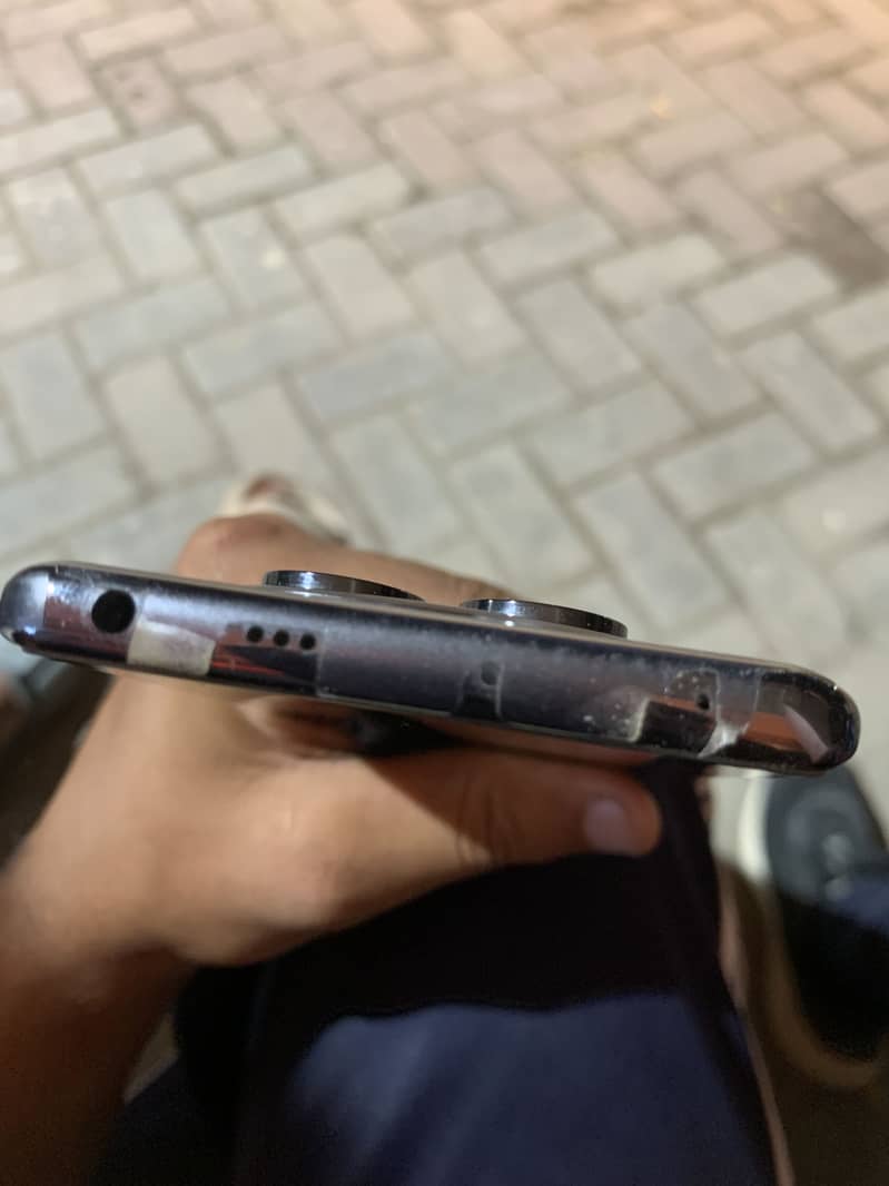 Xiaomi Redmi Note 14 Pro 3
