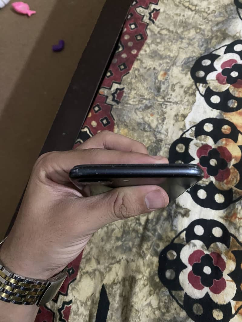 Apple iPhone 7 Plus 5