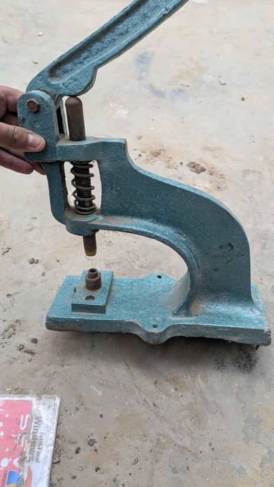 Manual Hand Press Machine / Rivet & Button Punching Machine